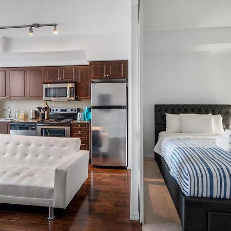 Downtown Toronto 1 Bdrm Condo With Parking And Views Kültér fotó