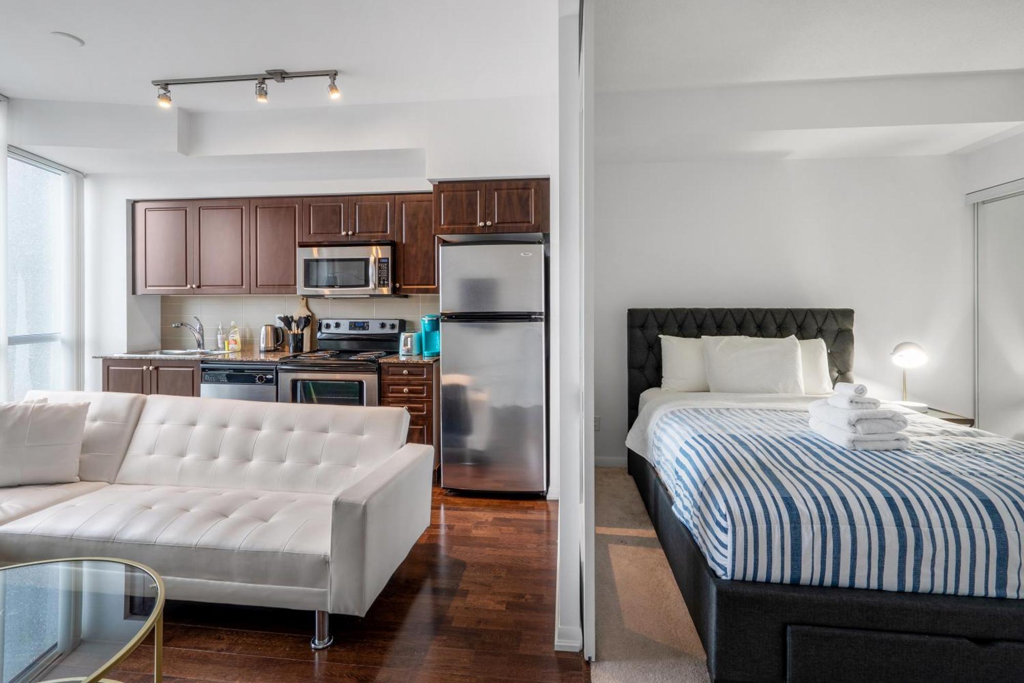 Downtown Toronto 1 Bdrm Condo With Parking And Views Kültér fotó