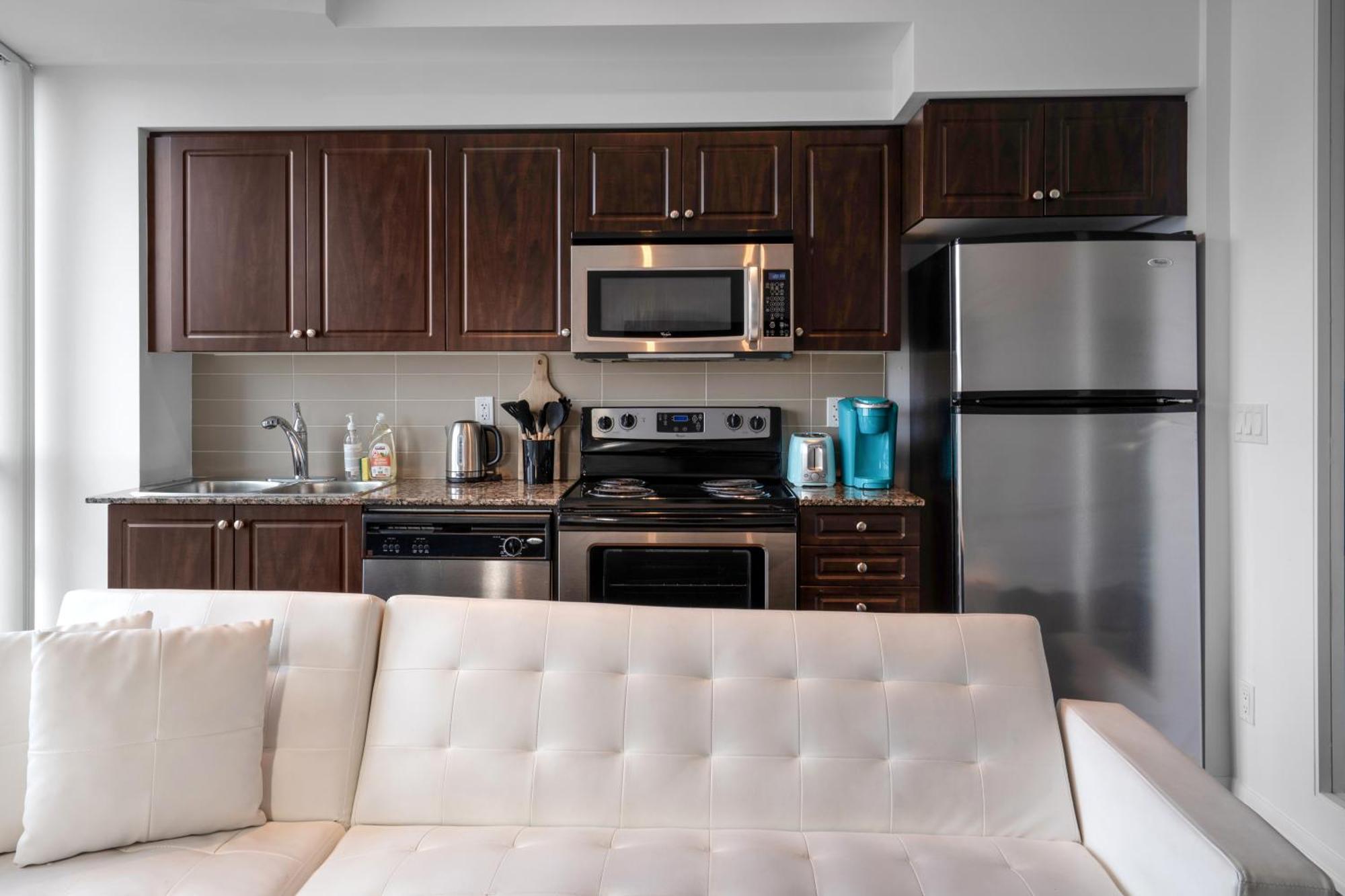 Downtown Toronto 1 Bdrm Condo With Parking And Views Kültér fotó