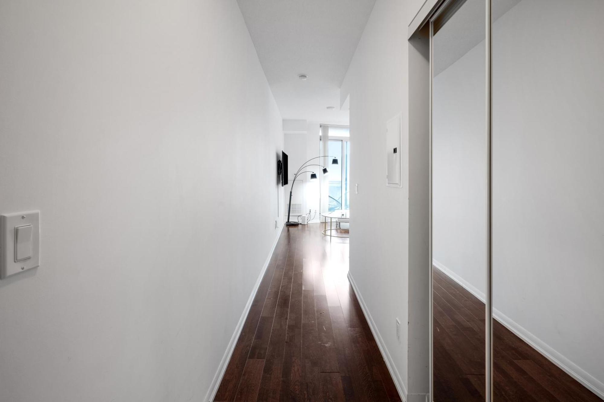 Downtown Toronto 1 Bdrm Condo With Parking And Views Kültér fotó